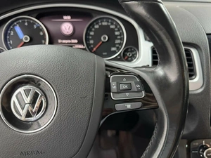 Внедорожник Volkswagen Touareg 2014 года, 2480000 рублей, Красноярск