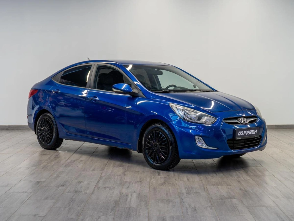 Седан Hyundai Solaris 2011 года, 859000 рублей, Саратов