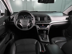 Седан Hyundai Elantra 2018 года, 1649000 рублей, Аксай