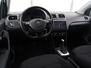 Седан Volkswagen Polo 2017 года, 1290000 рублей, Тверь