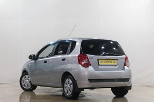 Хетчбэк Chevrolet Aveo 2010 года, 319000 рублей, Новокузнецк