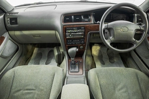 Седан Toyota Mark II 2000 года, 749000 рублей, Барнаул