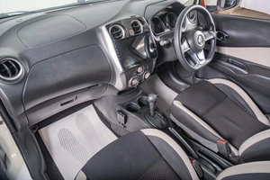 Хетчбэк Nissan Note 2017 года, 1049000 рублей, Томск
