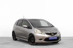 Хетчбэк Honda Fit 2008 года, 699000 рублей, Барнаул