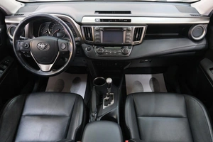 Внедорожник Toyota RAV4 2014 года, 2599000 рублей, Омск