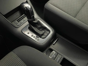 Внедорожник Volkswagen Tiguan 2011 года, 1175000 рублей, Красноярск