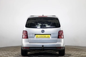 Минивэн Volkswagen Touran 2008 года, 799000 рублей, Пермь