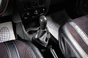 Седан Renault Logan 2013 года, 349000 рублей, Сургут