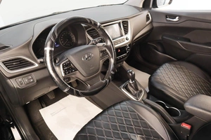 Седан Hyundai Solaris 2017 года, 1129000 рублей, Челябинск