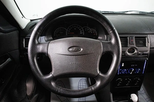 Седан ВАЗ (LADA) Priora 2012 года, 399000 рублей, Сургут