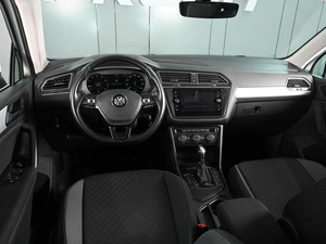 Внедорожник Volkswagen Tiguan 2018 года, 2129000 рублей, Ростов-на-Дону