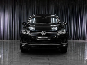Внедорожник Volkswagen Touareg 2015 года, 2899000 рублей, Тюмень