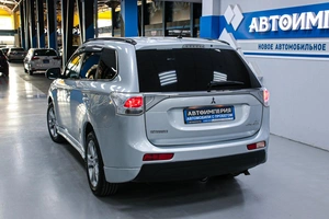 Внедорожник Mitsubishi Outlander 2013 года, 1598000 рублей, Солонцы