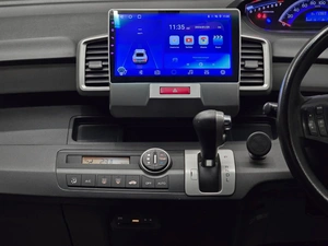 Минивэн Honda Freed 2011 года, 920000 рублей, Красноярск