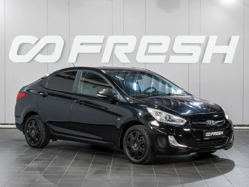 Седан Hyundai Solaris 2013 года, 949000 рублей, Сургут