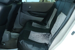 Седан Mazda Familia 2002 года, 289000 рублей, Омск
