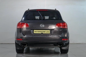 Внедорожник Volkswagen Touareg 2011 года, 1459000 рублей, Челябинск