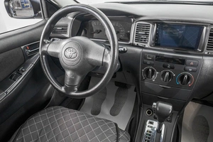 Седан Toyota Corolla 2006 года, 699000 рублей, Барнаул