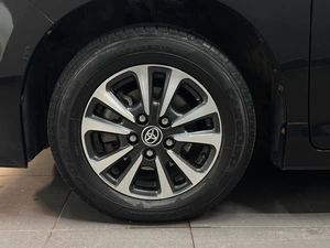 Минивэн Toyota Esquire 2020 года, 2847000 рублей, Красноярск