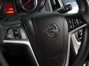 Хетчбэк Opel Astra 2010 года, 669000 рублей, Воронеж