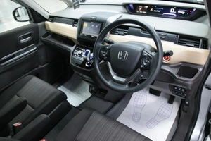 Минивэн Honda Freed 2017 года, 1428000 рублей, Солонцы