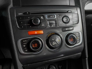 Седан Citroen C4 2015 года, 879000 рублей, Воронеж