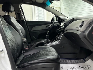 Хетчбэк Chevrolet Cruze 2013 года, 650000 рублей, Ачинск