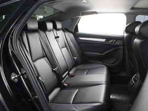 Седан Honda Accord 2021 года, 3160000 рублей, Омск