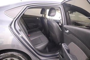 Седан Hyundai Solaris 2024 года, 1950000 рублей, Клинцы