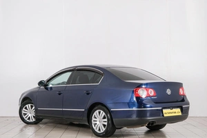 Седан Volkswagen Passat 2010 года, 889000 рублей, Красноярск