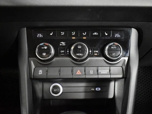 Внедорожник Skoda Karoq 2020 года, 2346100 рублей, Казань