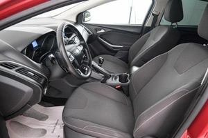 Седан Ford Focus 2012 года, 979000 рублей, Красноярск