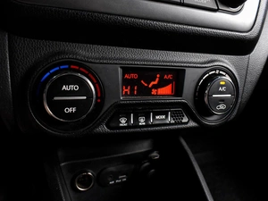 Седан Kia Rio 2012 года, 963000 рублей, Воронеж