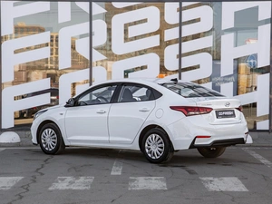 Седан Hyundai Solaris 2018 года, 1335000 рублей, Краснодар