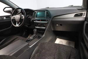 Седан Hyundai Sonata 2019 года, 1709000 рублей, Новосибирск