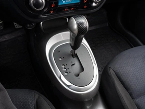 Внедорожник Nissan Juke 2012 года, 1249000 рублей, Саратов