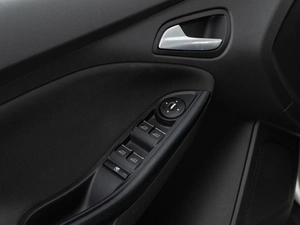 Хетчбэк Ford Focus 2013 года, 1178888 рублей, Москва