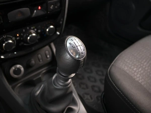 Внедорожник Nissan Terrano 2014 года, 1080000 рублей, Омск