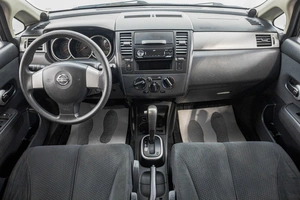 Хетчбэк Nissan Tiida 2012 года, 759000 рублей, Барнаул