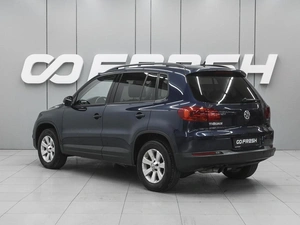 Внедорожник Volkswagen Tiguan 2013 года, 1330000 рублей, Ростов-на-Дону