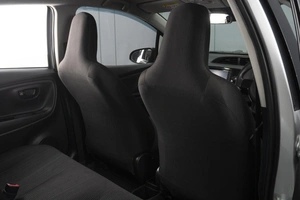 Хетчбэк Toyota Vitz 2017 года, 1000000 рублей, Омск