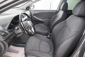 Седан Hyundai Solaris 2015 года, 889000 рублей, Красноярск