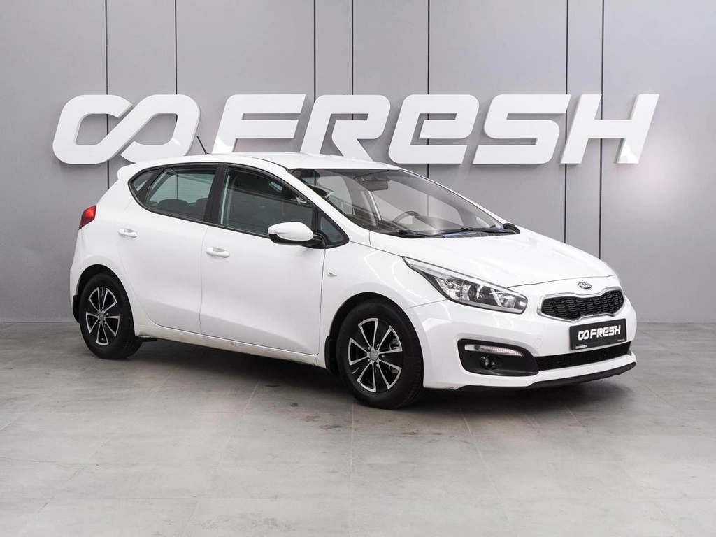 Хетчбэк Kia Ceed 2016 года, 1166000 рублей, Воронеж