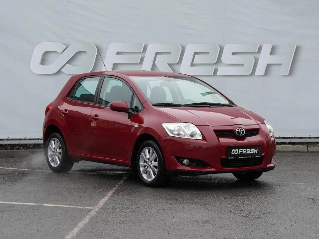 Хетчбэк Toyota Auris 2008 года, 660000 рублей, Волгоград