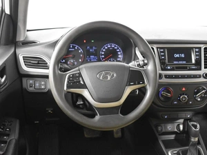 Седан Hyundai Solaris 2019 года, 759900 рублей, Казань
