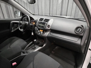 Внедорожник Toyota RAV4 2010 года, 1335000 рублей, Красноярск