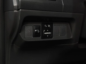 Хетчбэк Toyota Auris 2007 года, 679000 рублей, Воронеж