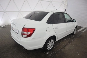 Седан ВАЗ (LADA) Granta 2019 года, 640000 рублей, Орёл