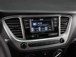 Седан Hyundai Solaris 2019 года, 1229000 рублей, Тюмень