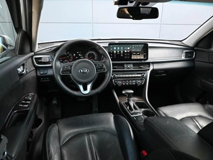 Седан Kia Optima 2016 года, 1899000 рублей, Кирилловка